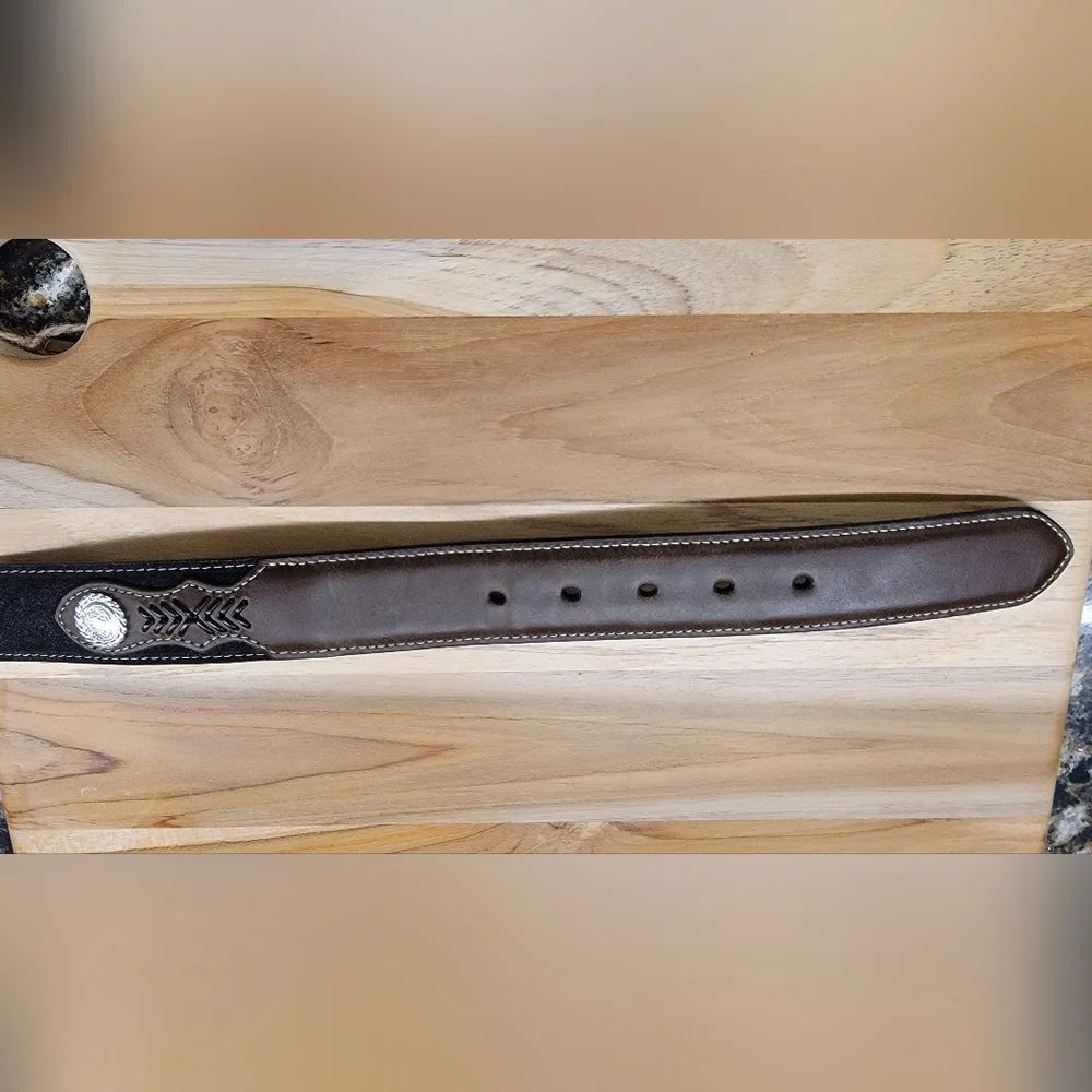 Nocona Black and Brown Leather Belt Size 40 - Picture 4 of 5